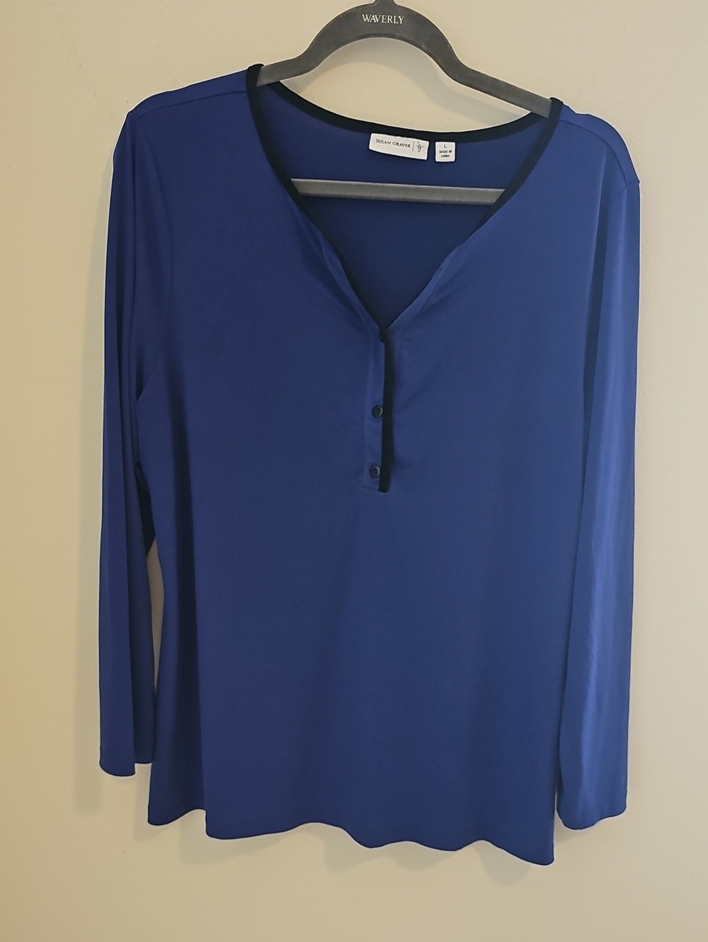 Susan Graver Royal Blue Long-Sleeve Henley Top with Black Trim.  Size Large